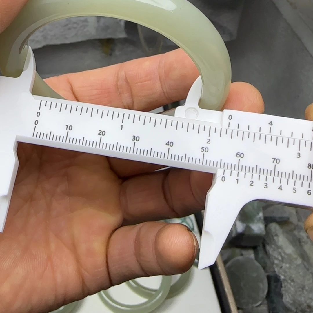 和田玉未镶嵌颈饰56.宽12