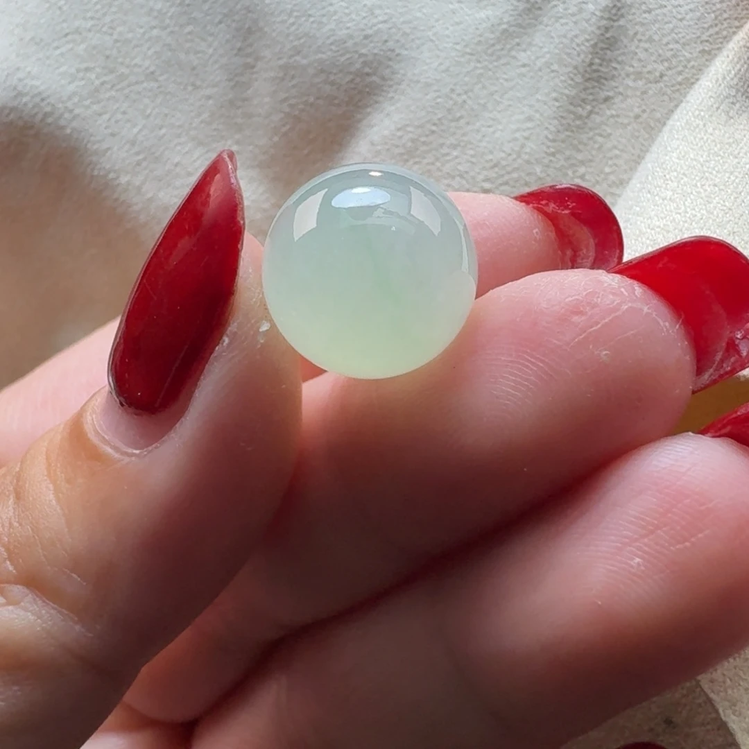 翡翠未镶嵌颈饰圆珠13.6