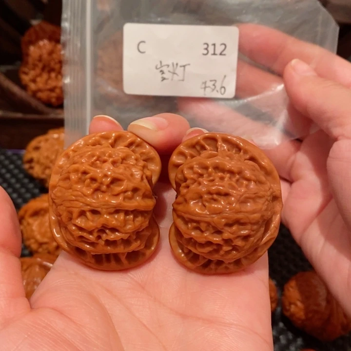 文玩核桃把件老*。精品