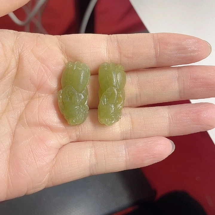 定制翡翠未镶嵌悦****）翡翠