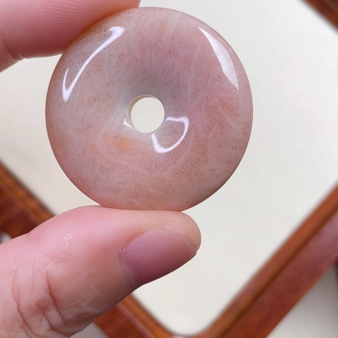 【闪购商品】硅化玉吊坠(赠链)未镶嵌