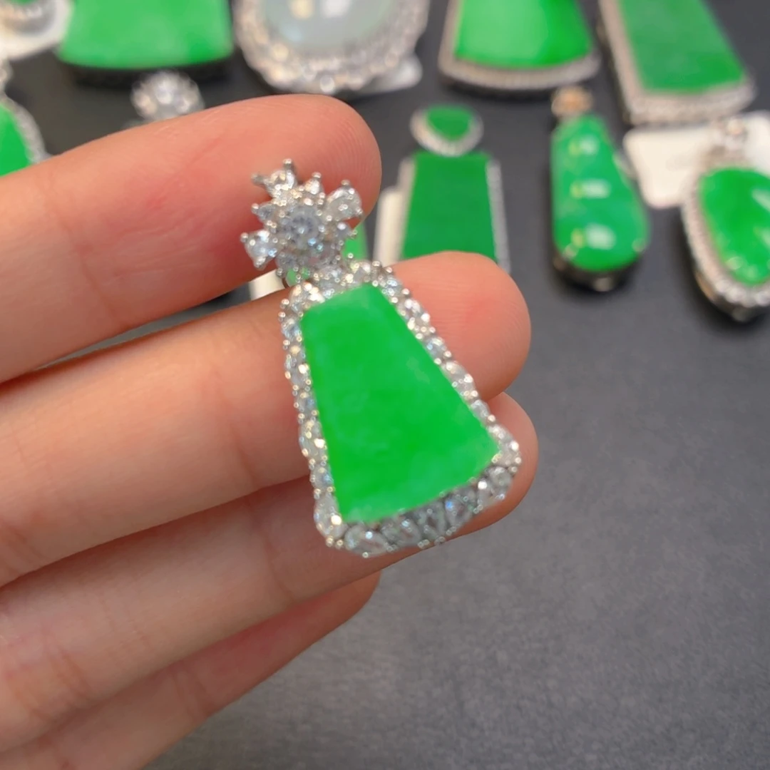 翡翠银S925镶嵌颈饰