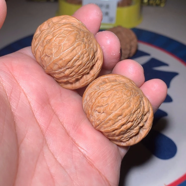 文玩核桃吊坠铁锤38