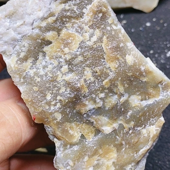 和田玉（糖玉）未镶嵌珠宝半成品