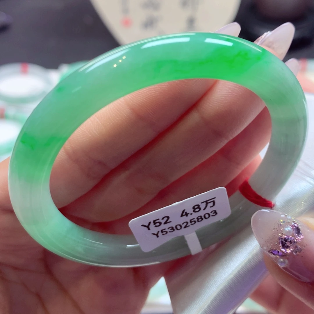 翡翠手镯未镶嵌18翡翠手镯99