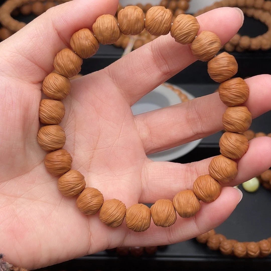 李***.吊坠猴头核桃全品鬼印