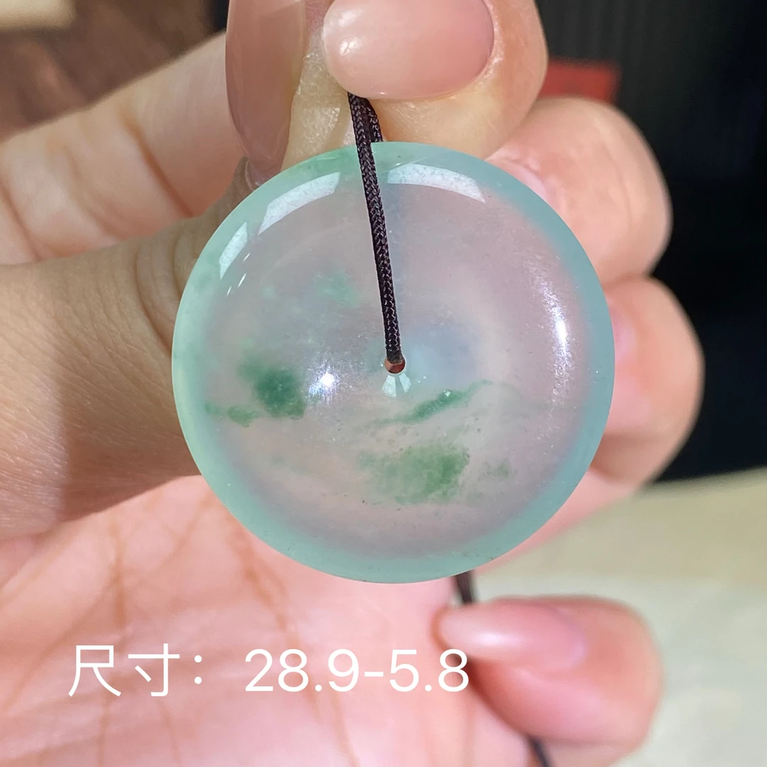 莱韵翡翠冰透飘花平安扣