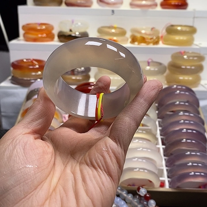 玛瑙/玉髓未镶嵌手镯