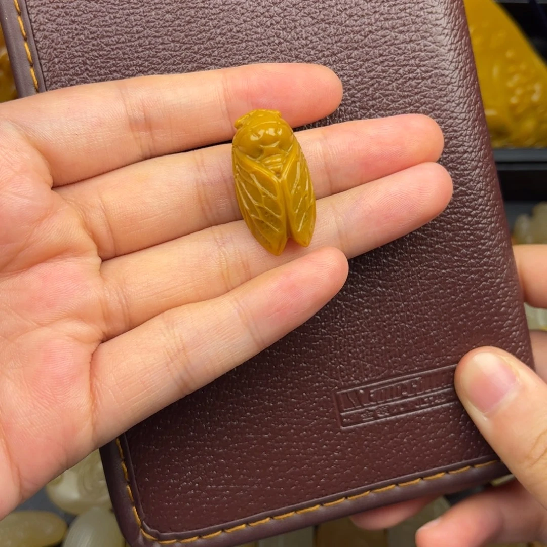 石英质玉吊坠未镶嵌陈*深