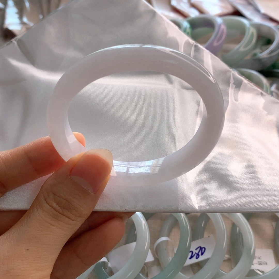 奶***陆翡翠手镯未镶嵌白月光贵妃55