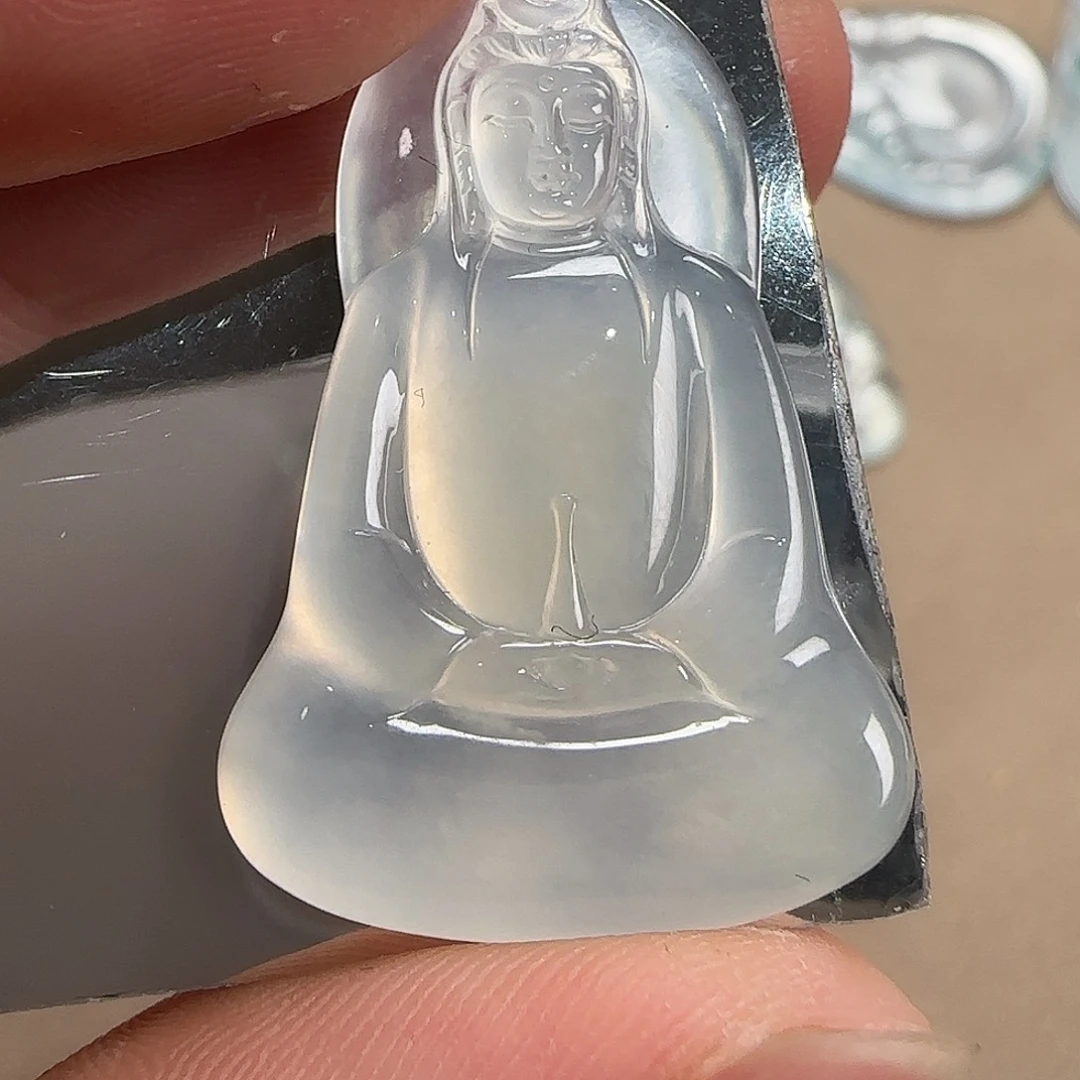 翡翠未镶嵌颈饰