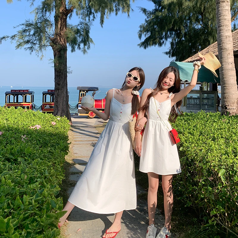 曾小咸 海边度假风甜美吊带小白裙女2025夏连衣裙子Z251LQZ0476