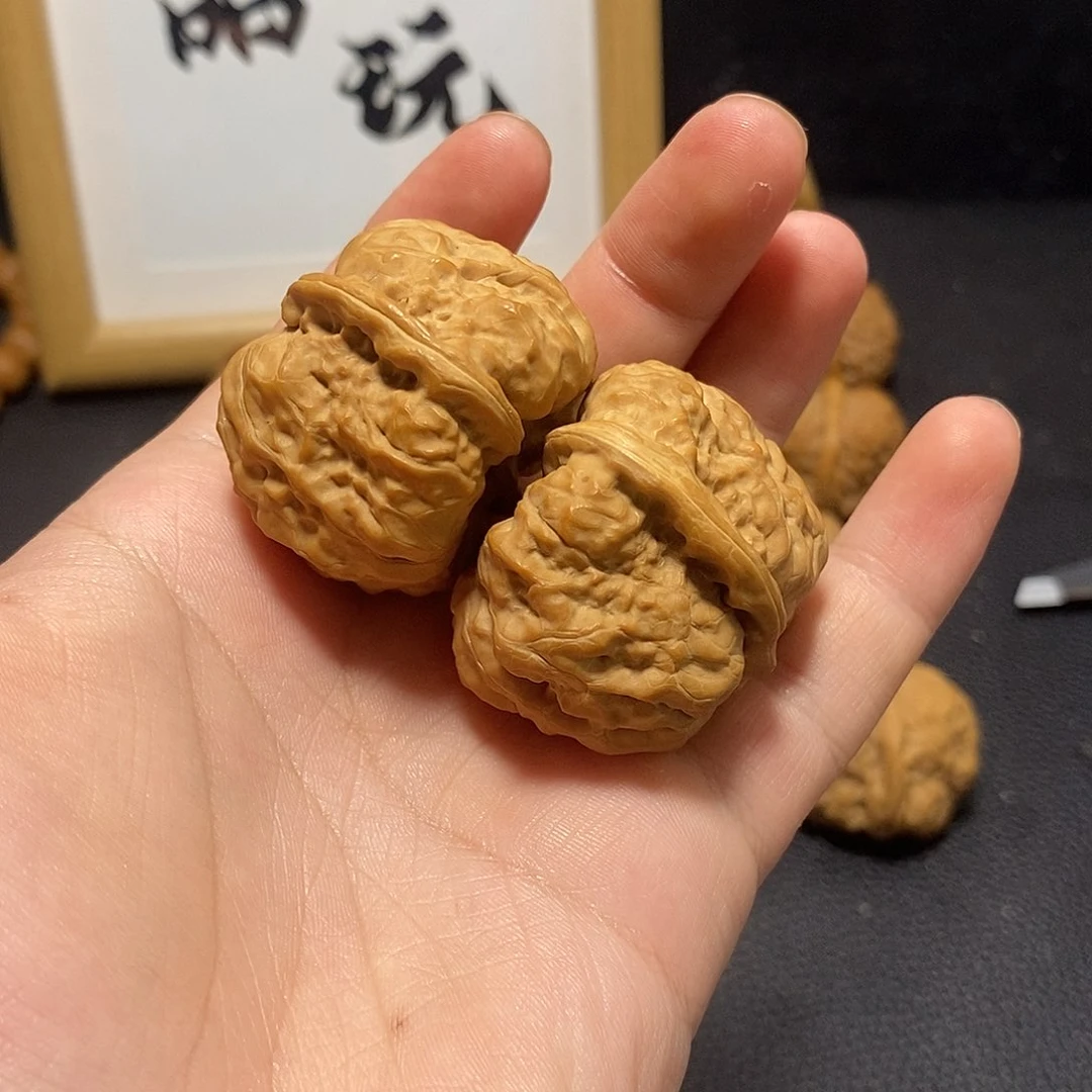 文玩核桃把件板**王蛤蟆
