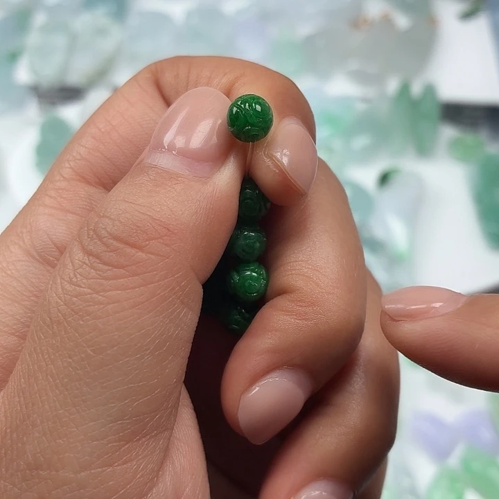 翡翠未镶嵌颈饰纯A