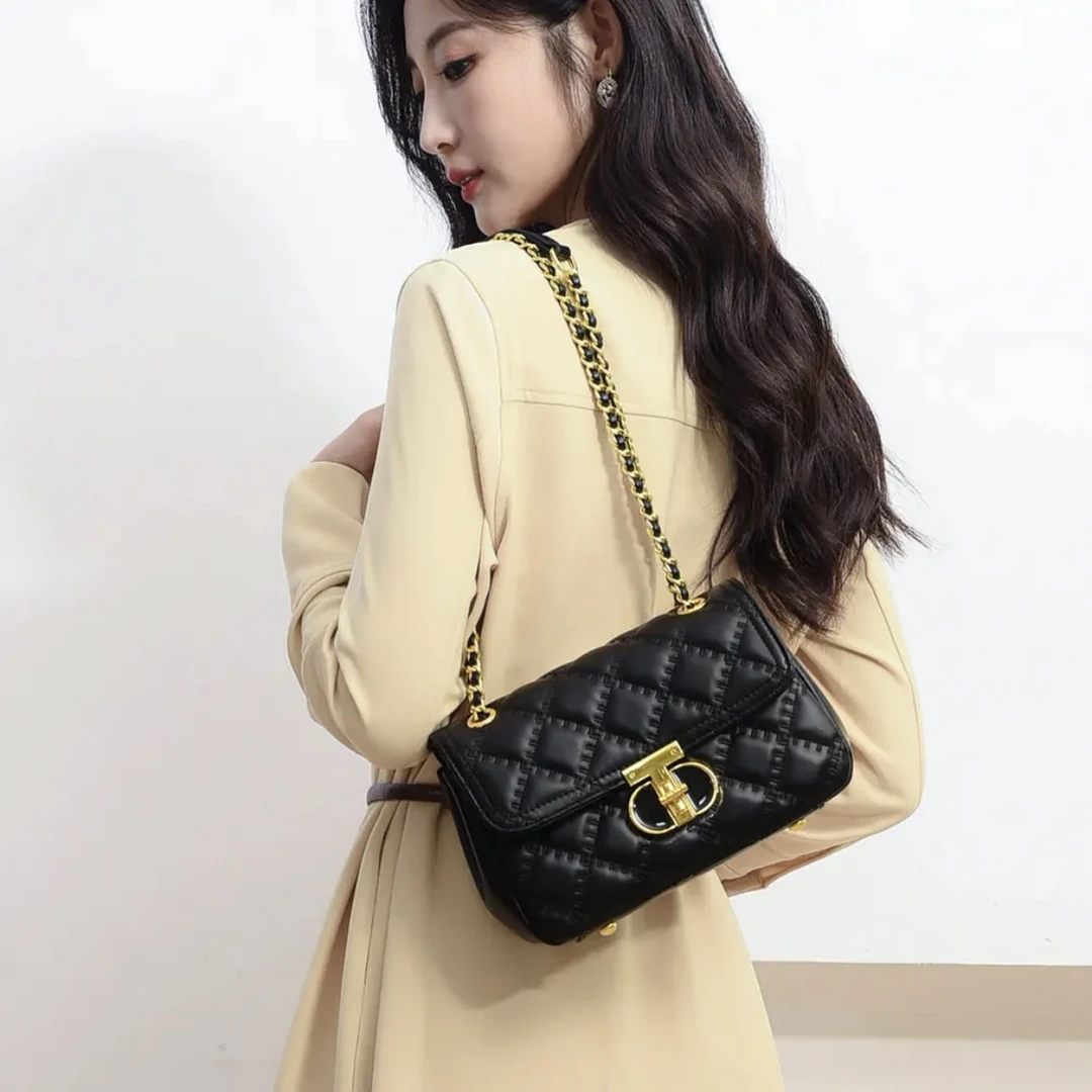 琪琪小众女包专拍链接（默认微瑕）