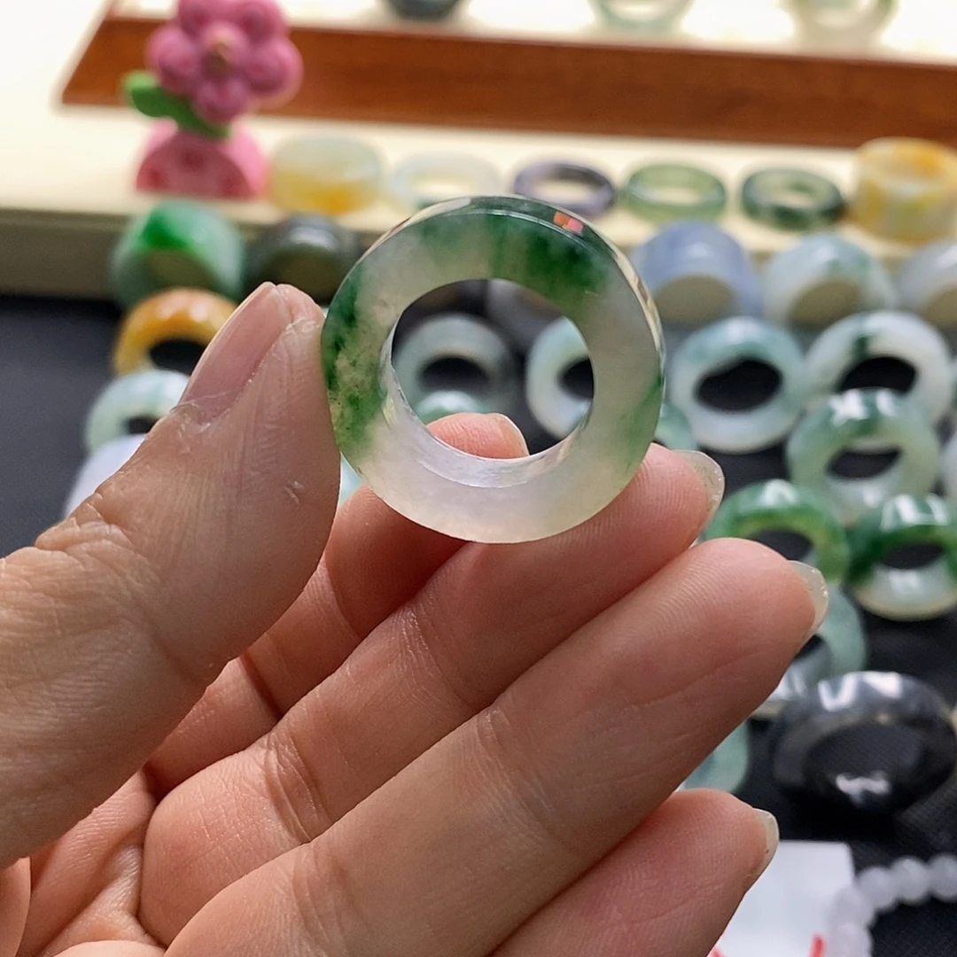 定制翡翠未镶嵌情*感翡翠