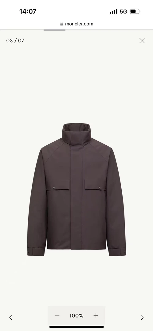 未使用 MONCLER 男款时尚户外休闲连帽保暖立领