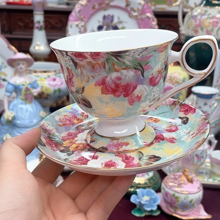 杯碟陶瓷摆件陶瓷