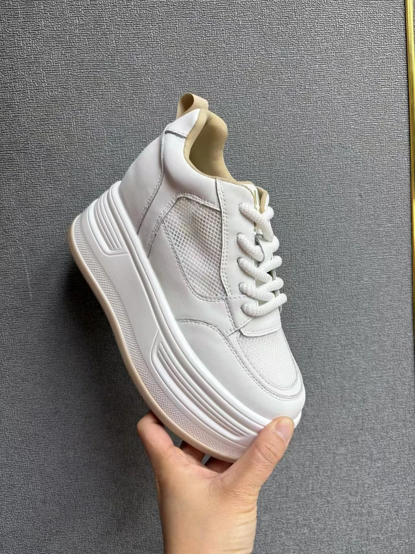 增高10厘米小白鞋女2025秋季新款厚底松糕鞋小个子爆款百搭女单鞋