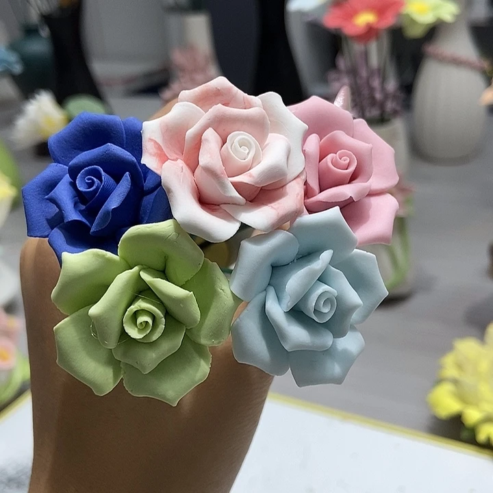 ****e陶瓷纯手工捏花设计