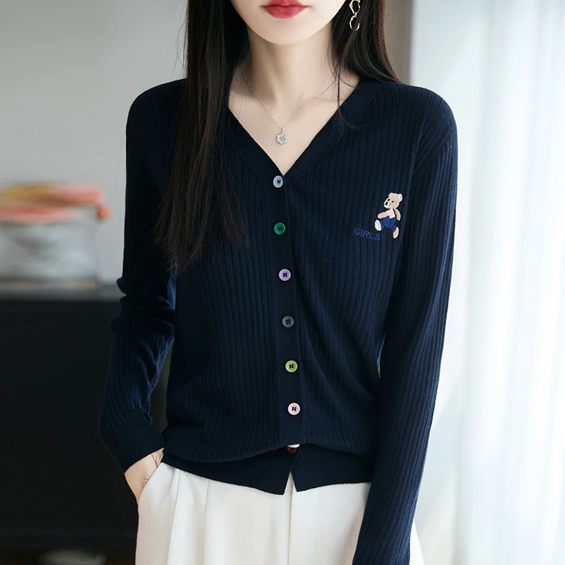 哥弟阿玛施官方新款V领小熊刺绣针织开衫2025秋季时尚洋气长袖女