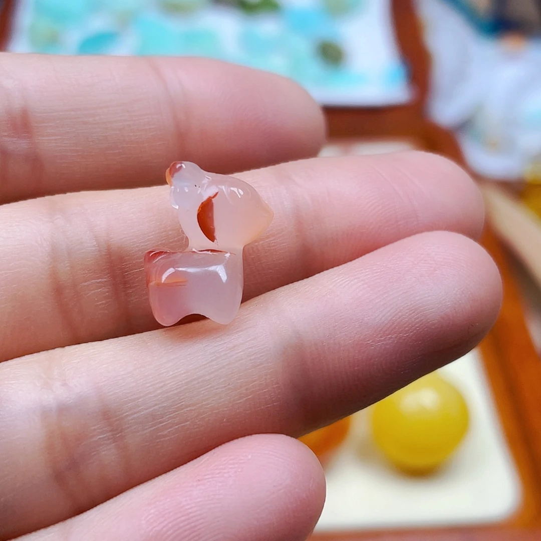 南红玛瑙未镶嵌挂件订制