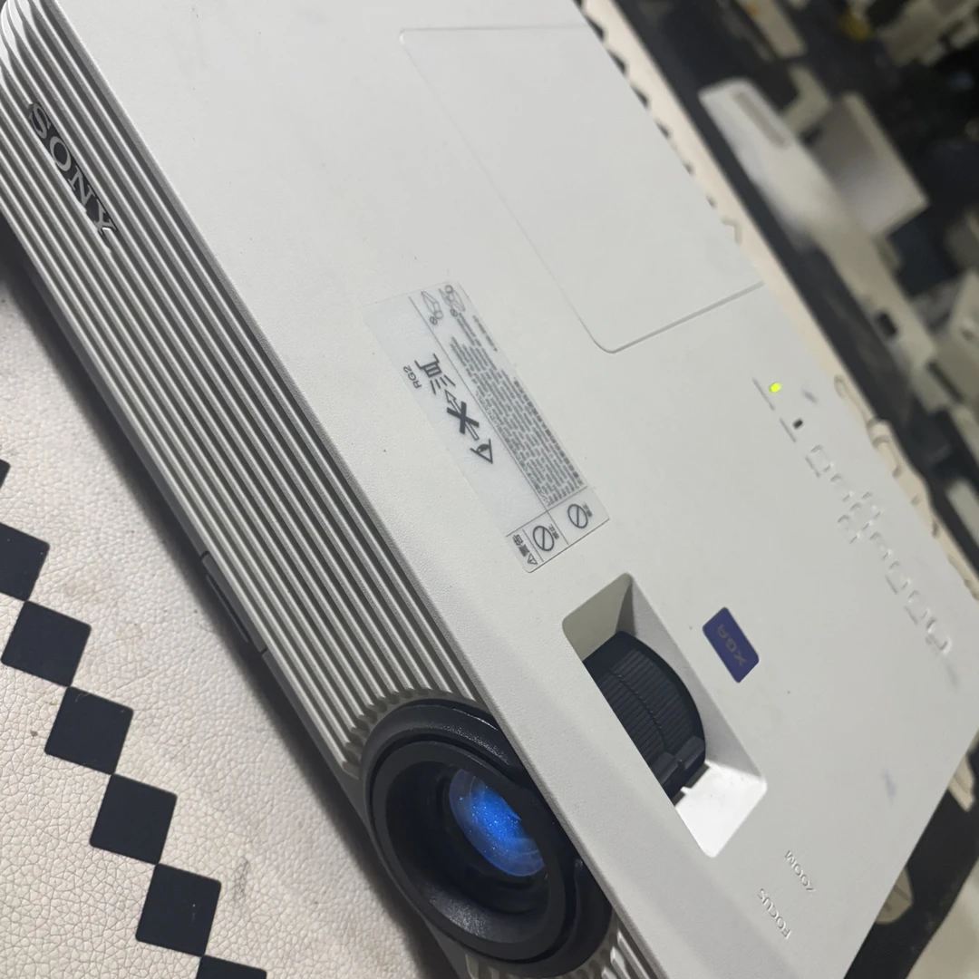 二手 索泥 投影仪 运费自理