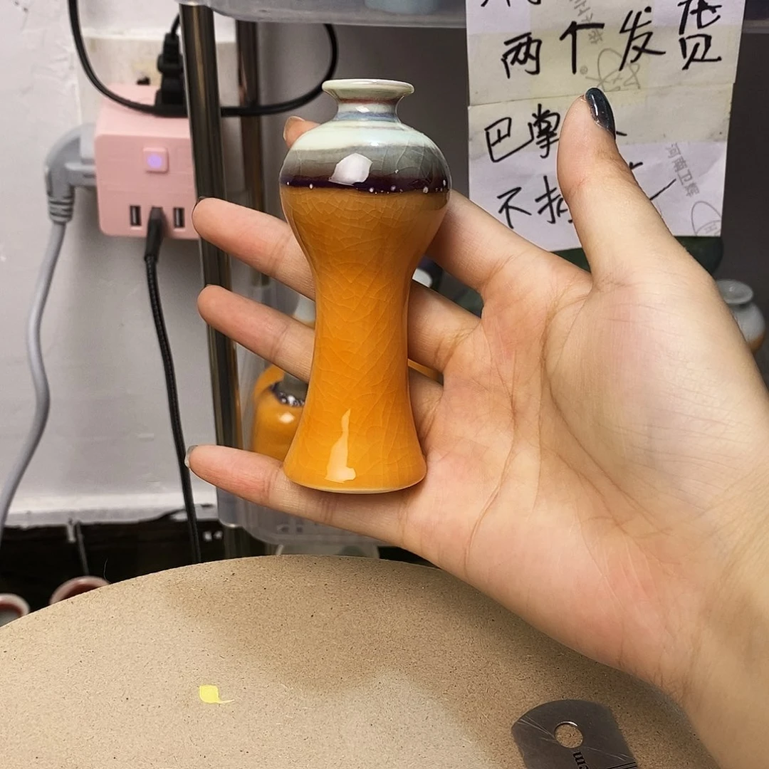摆件巴掌大不插花景德镇高温陶瓷小花器