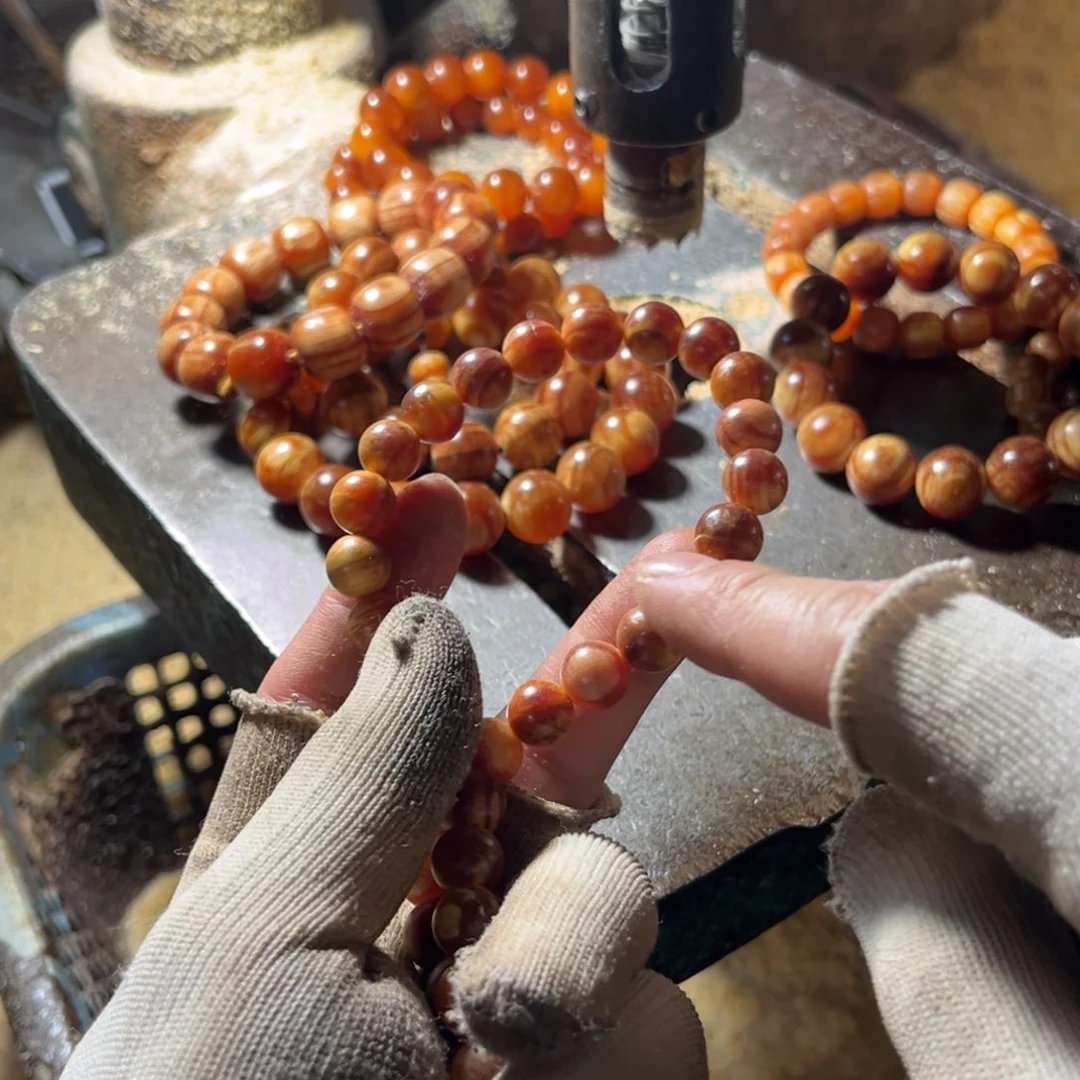 如***风松木（琥珀木）手串/手链1.0单圈树根红一点