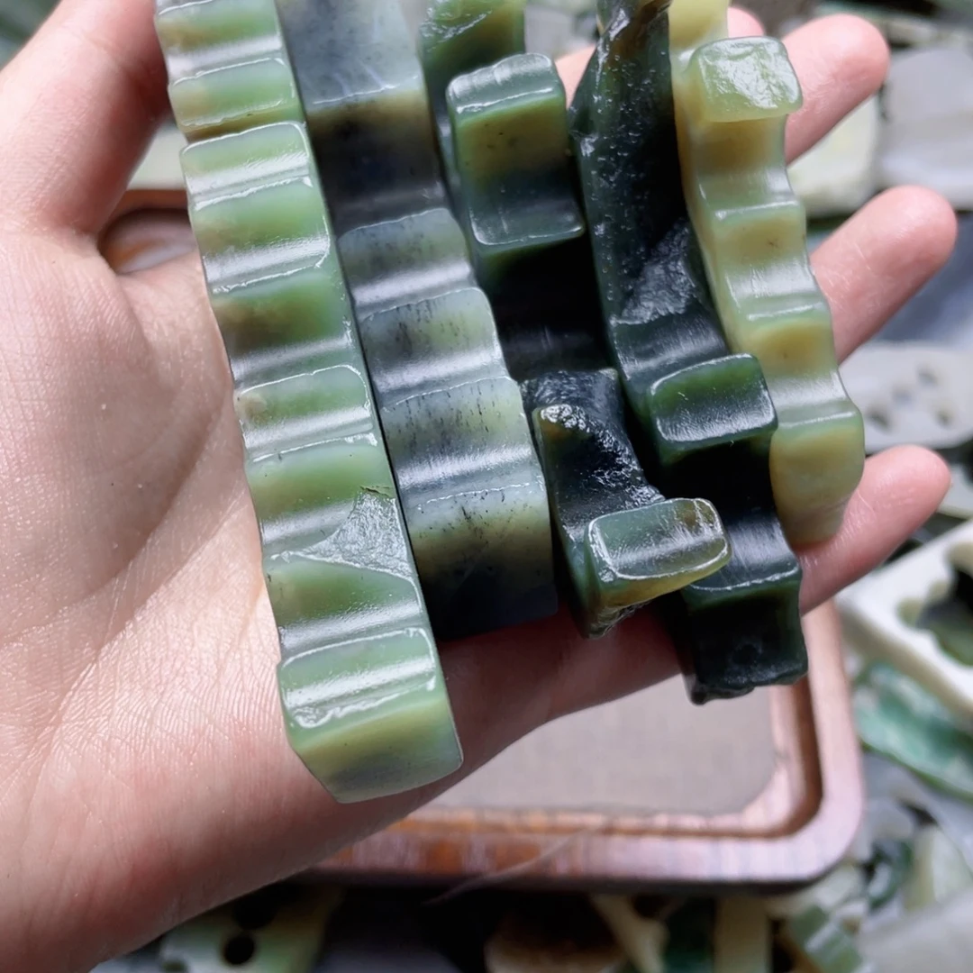 和田玉（糖玉）未镶嵌珠宝半成品