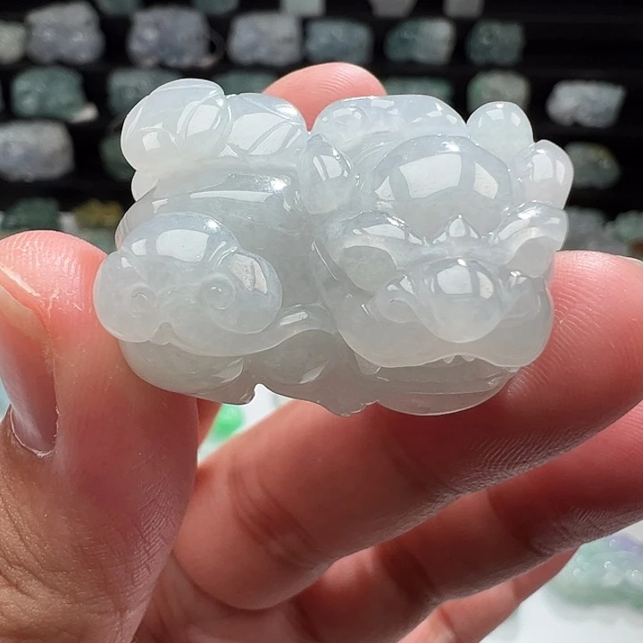 颈饰未镶嵌翡翠貔貅