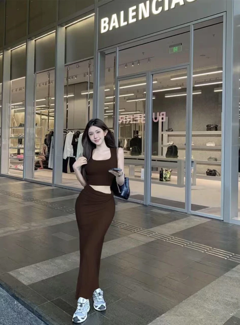 纯欲风时尚复古气质辣妹设计感背心半身裙套装