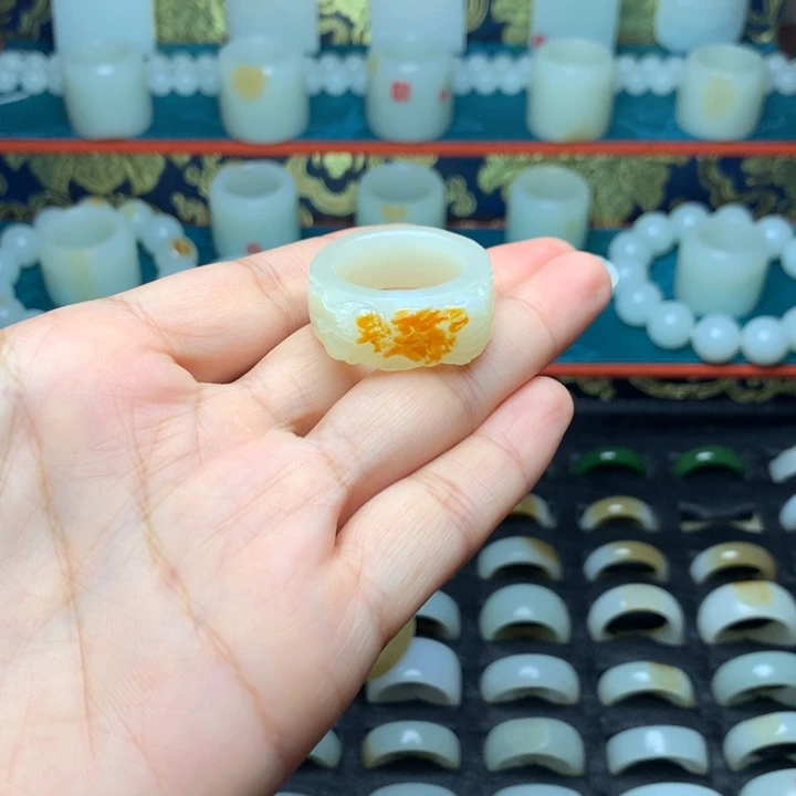 面***！未镶嵌戒指和田玉