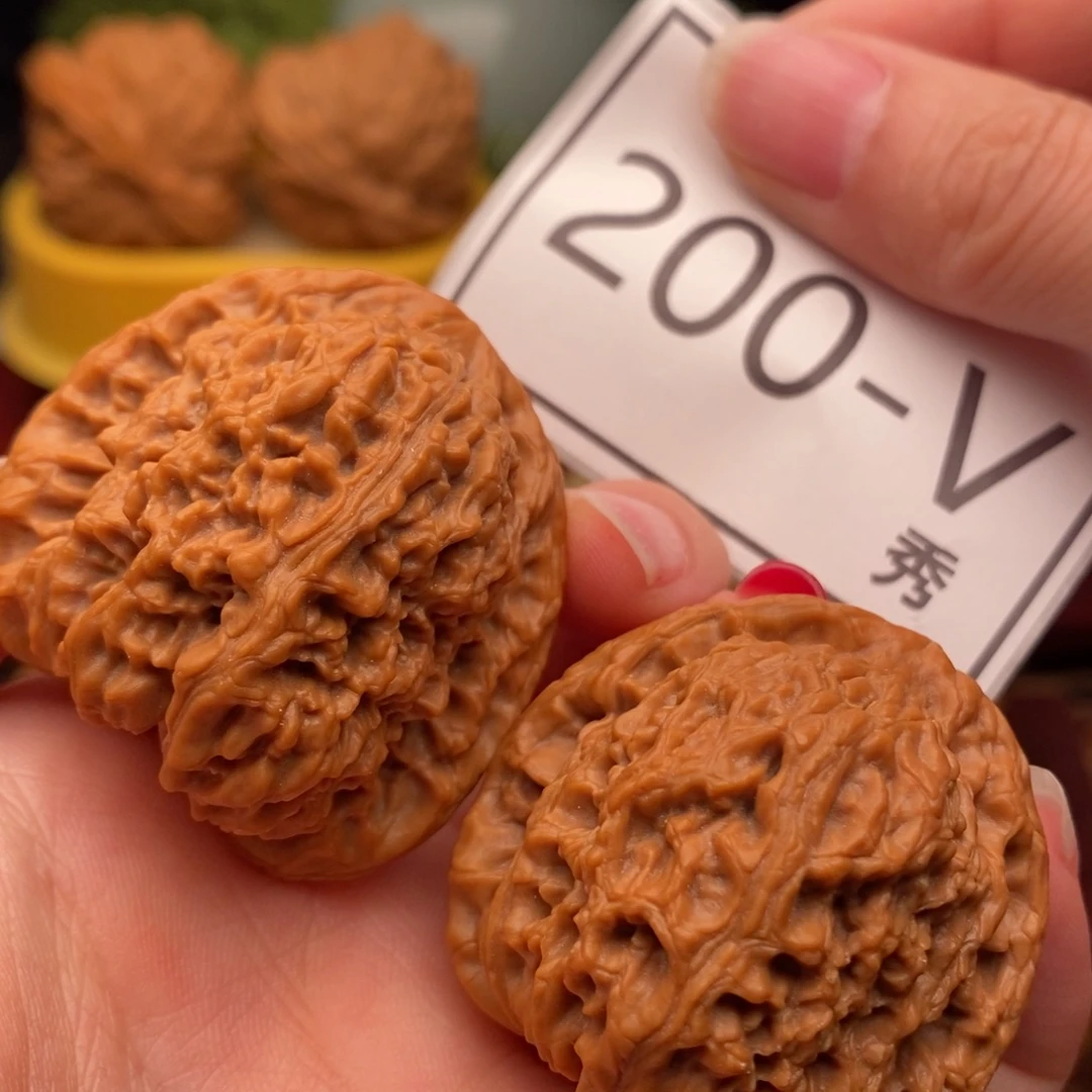 答***惑桃核把件南疆40……