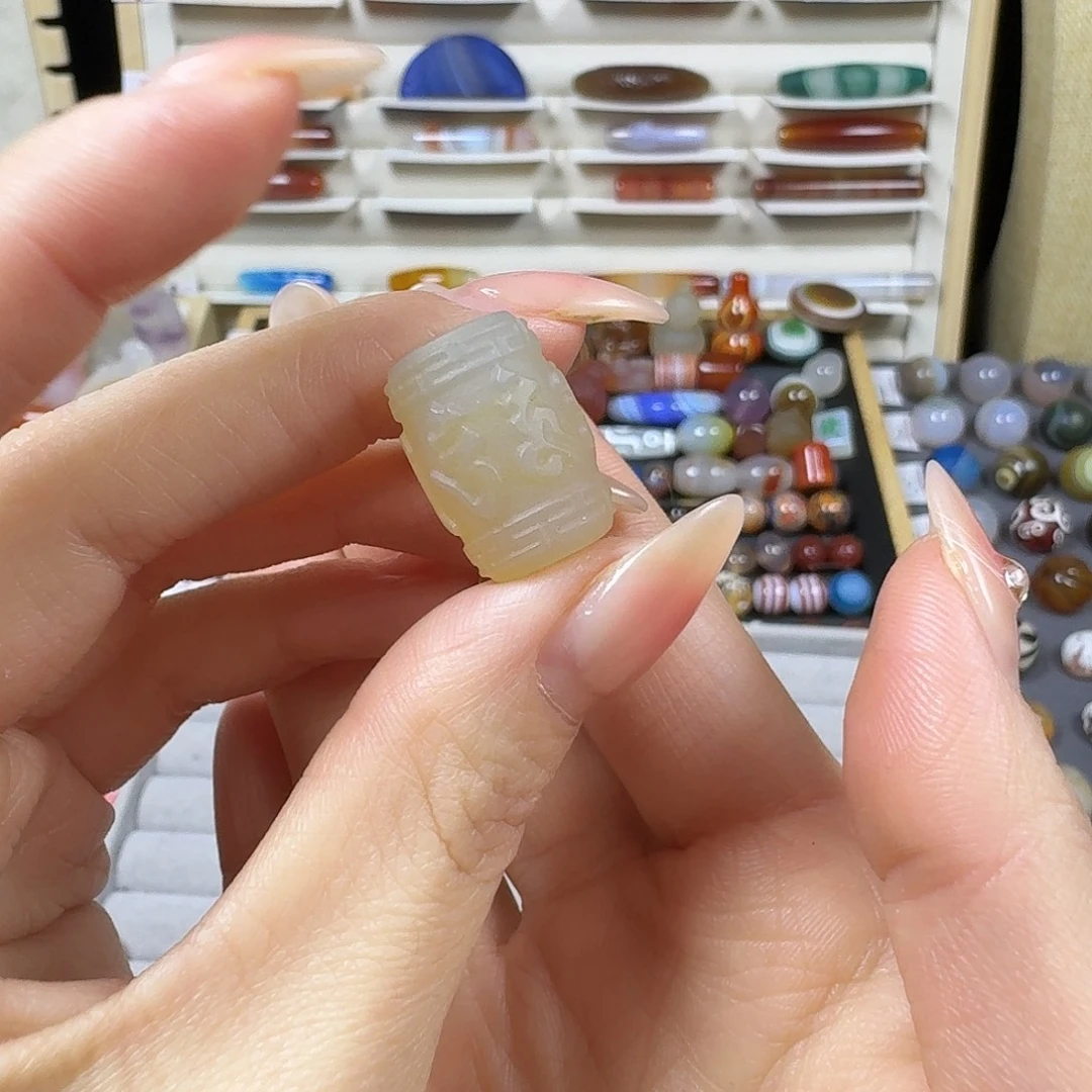 木****玛瑙/玉髓未镶嵌天然玛瑙