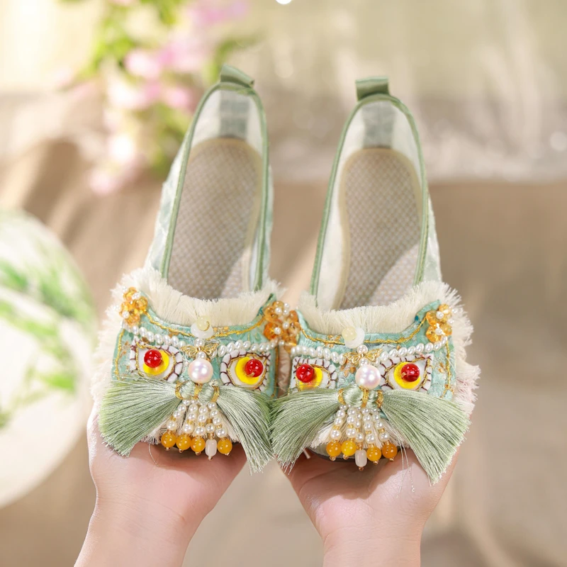新款非遗虎头鞋原创手工成人刺绣汉服国风中式凉鞋平底网纱绣花鞋