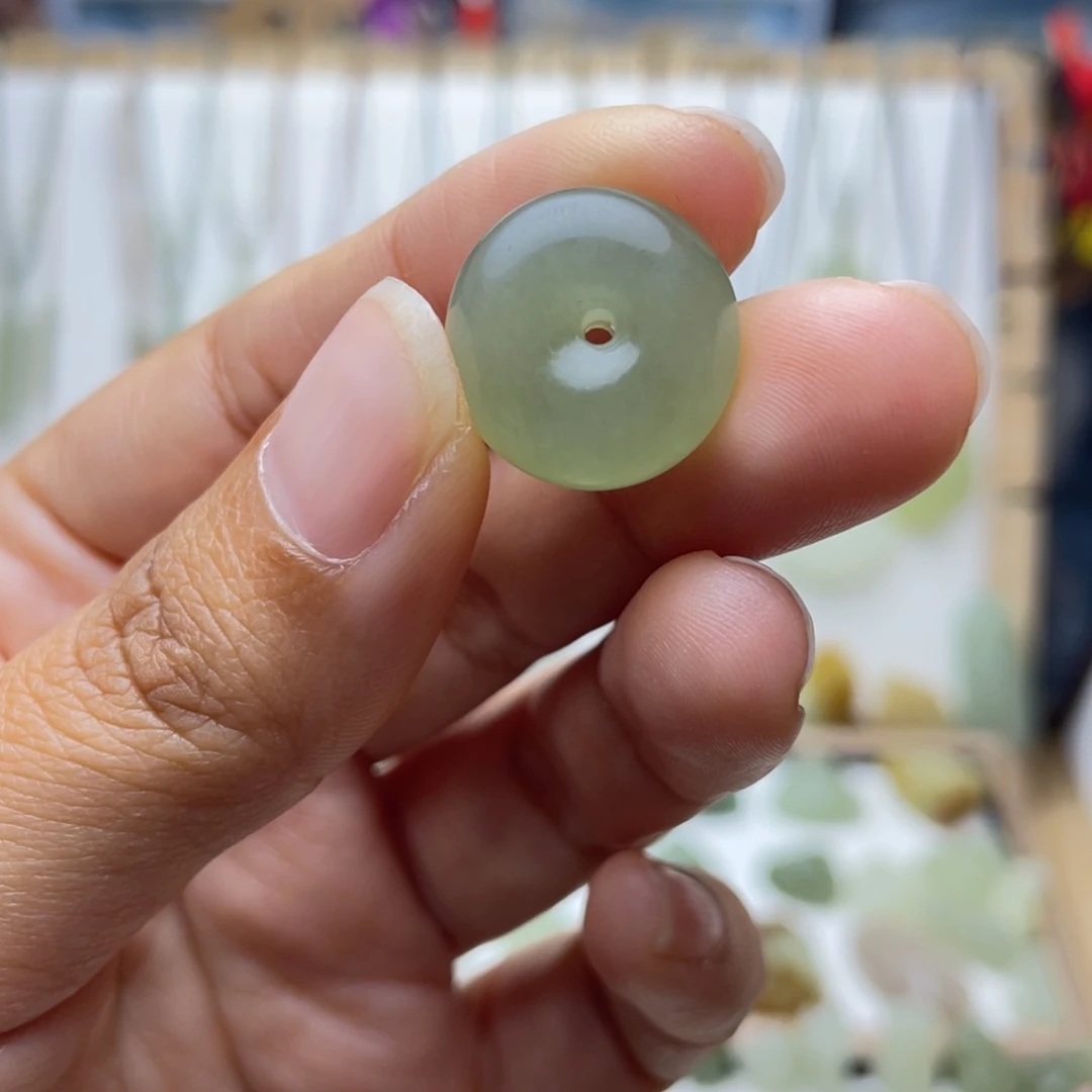 和田玉未镶嵌吊坠(不含链)