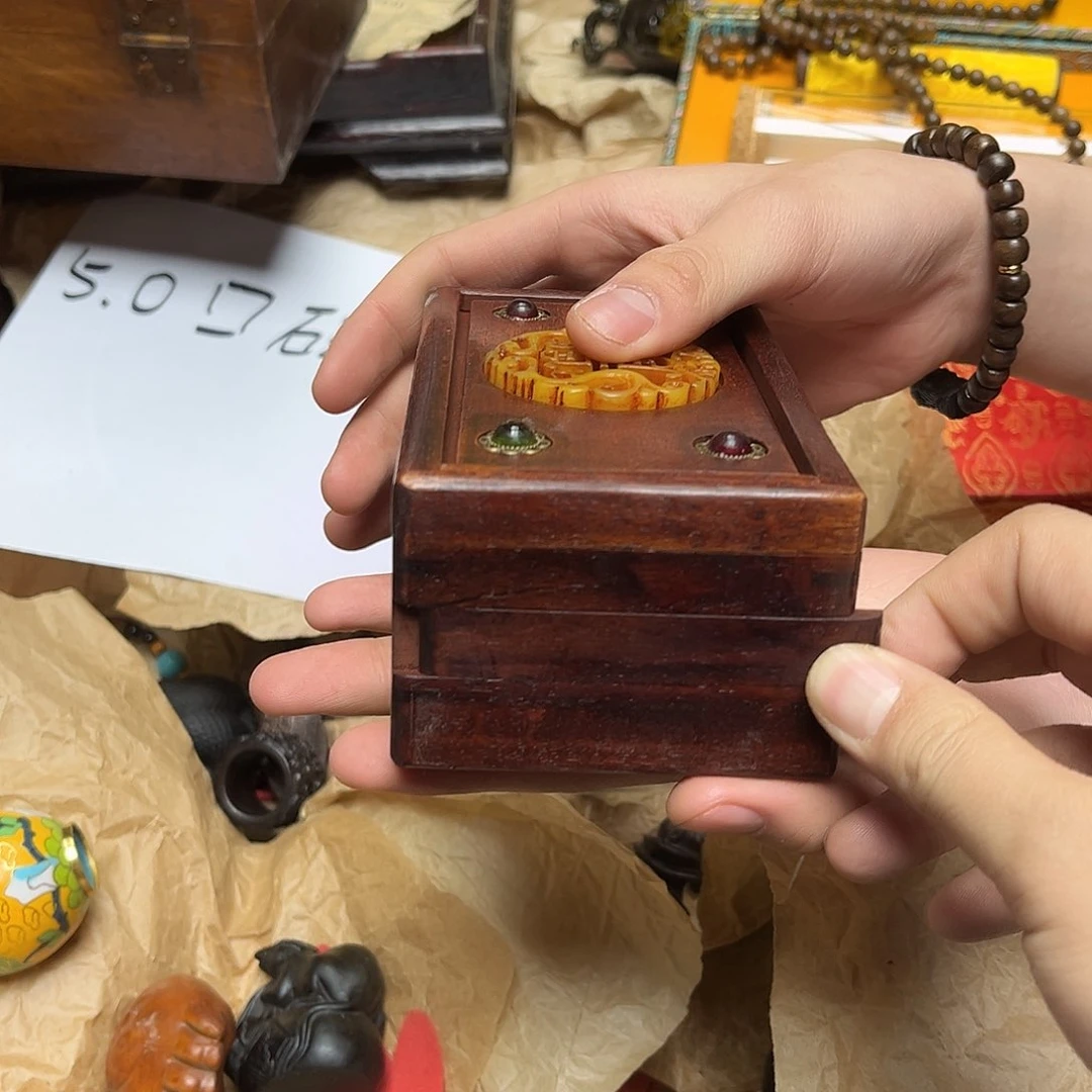大叶紫檀（黑酸枝木类）