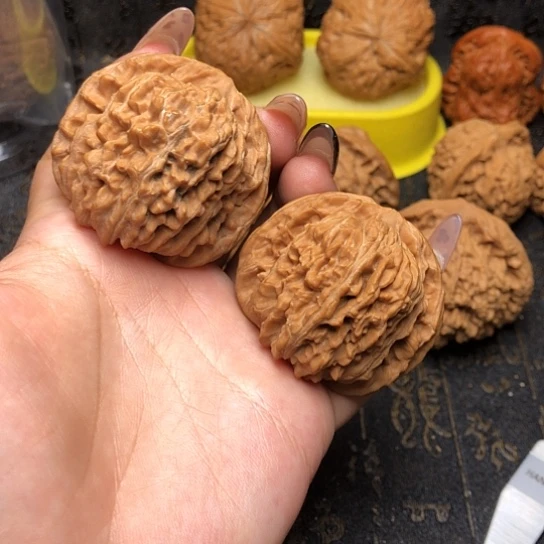 文玩核桃吊坠45四座楼