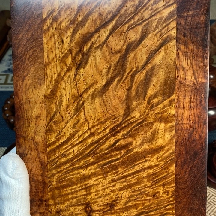 耶***王黄花梨/降香黄檀把件