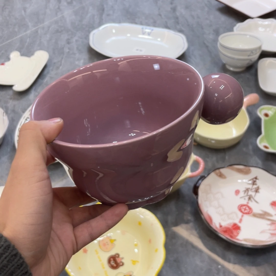 陶瓷微瑕餐具介意勿拍，满18飞！
