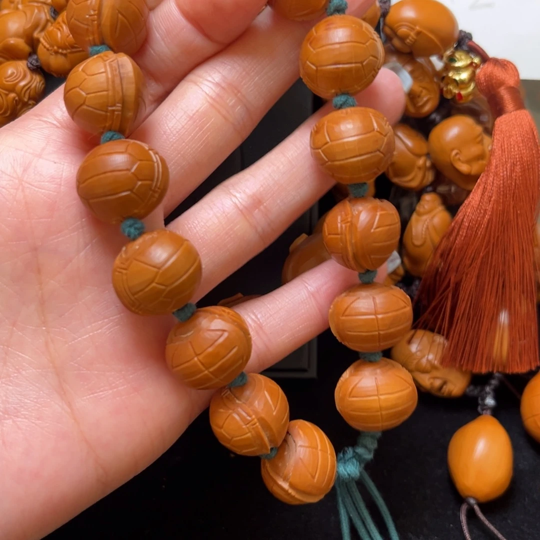 B***心手串橄榄核富甲串