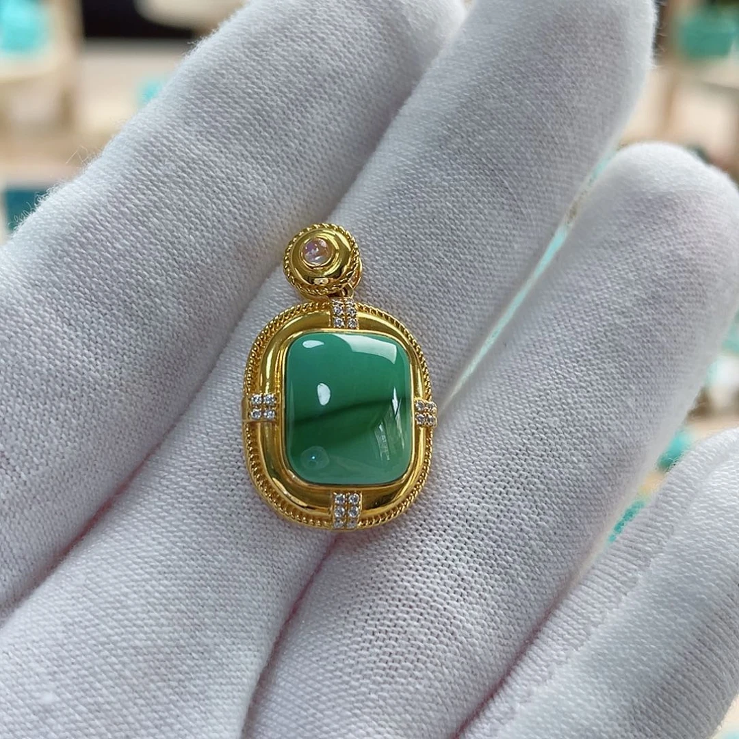 绿松石珠宝奇石18K金镶嵌