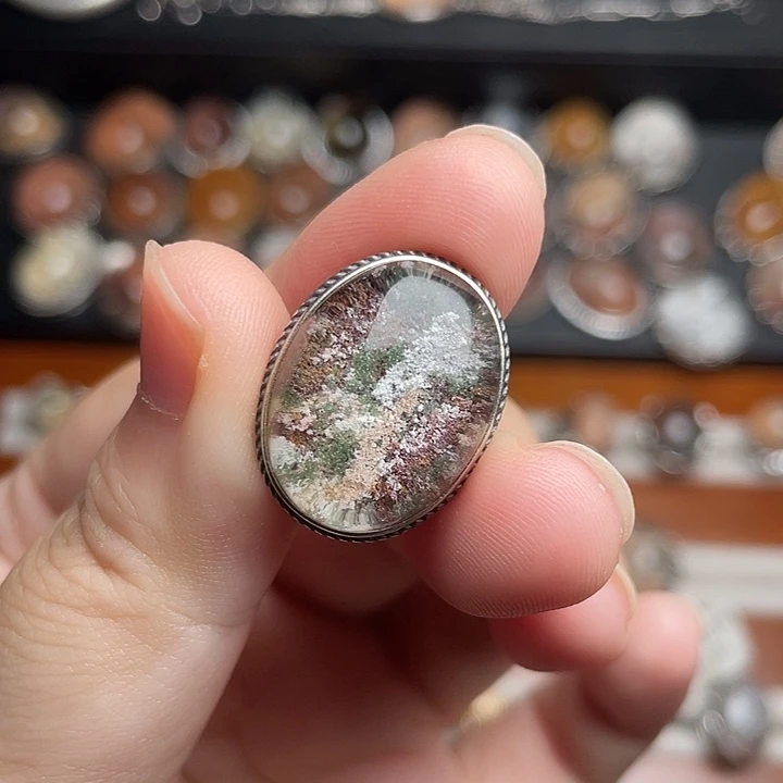 芥***蓝颈饰银S925镶嵌水晶