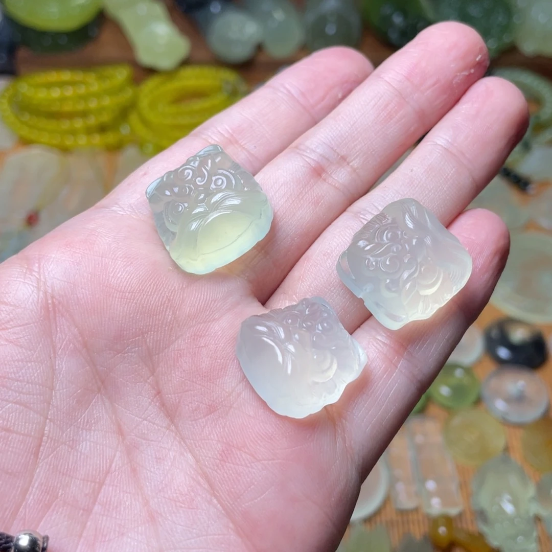 羽***水蛇纹石玉未镶嵌手链