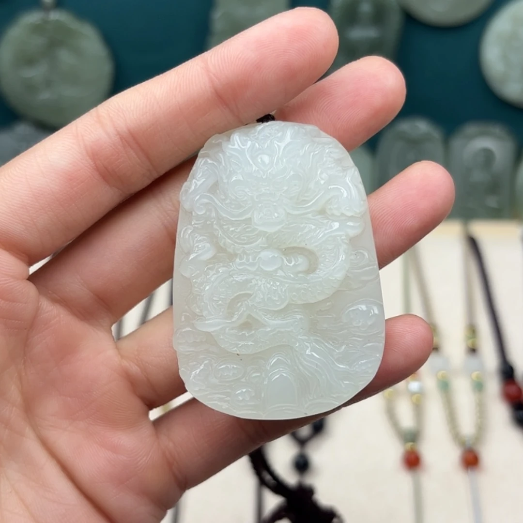 F***-和田玉未镶嵌颈饰