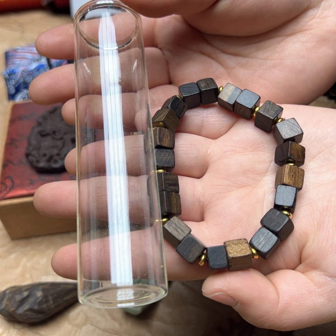 大叶紫檀（黑酸枝木类）