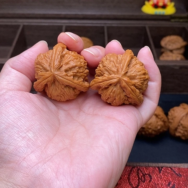 小***爹把件文玩核桃白奔