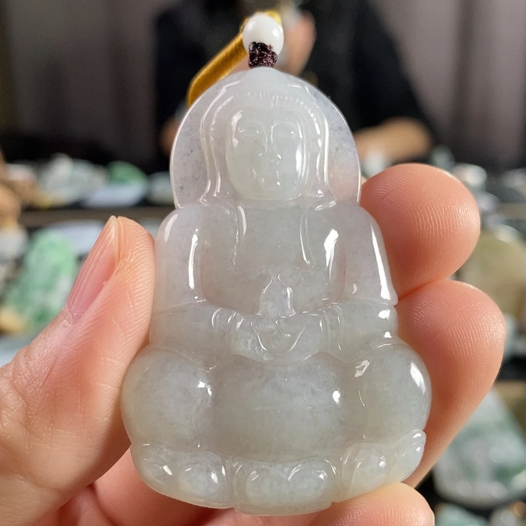 颈饰未镶嵌翡翠观音