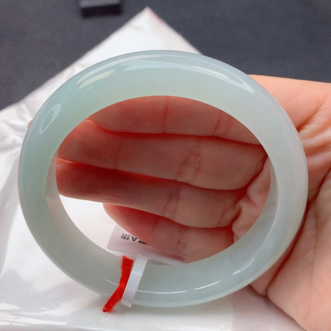 千***^翡翠未镶嵌手镯58-59糯冰晴绿